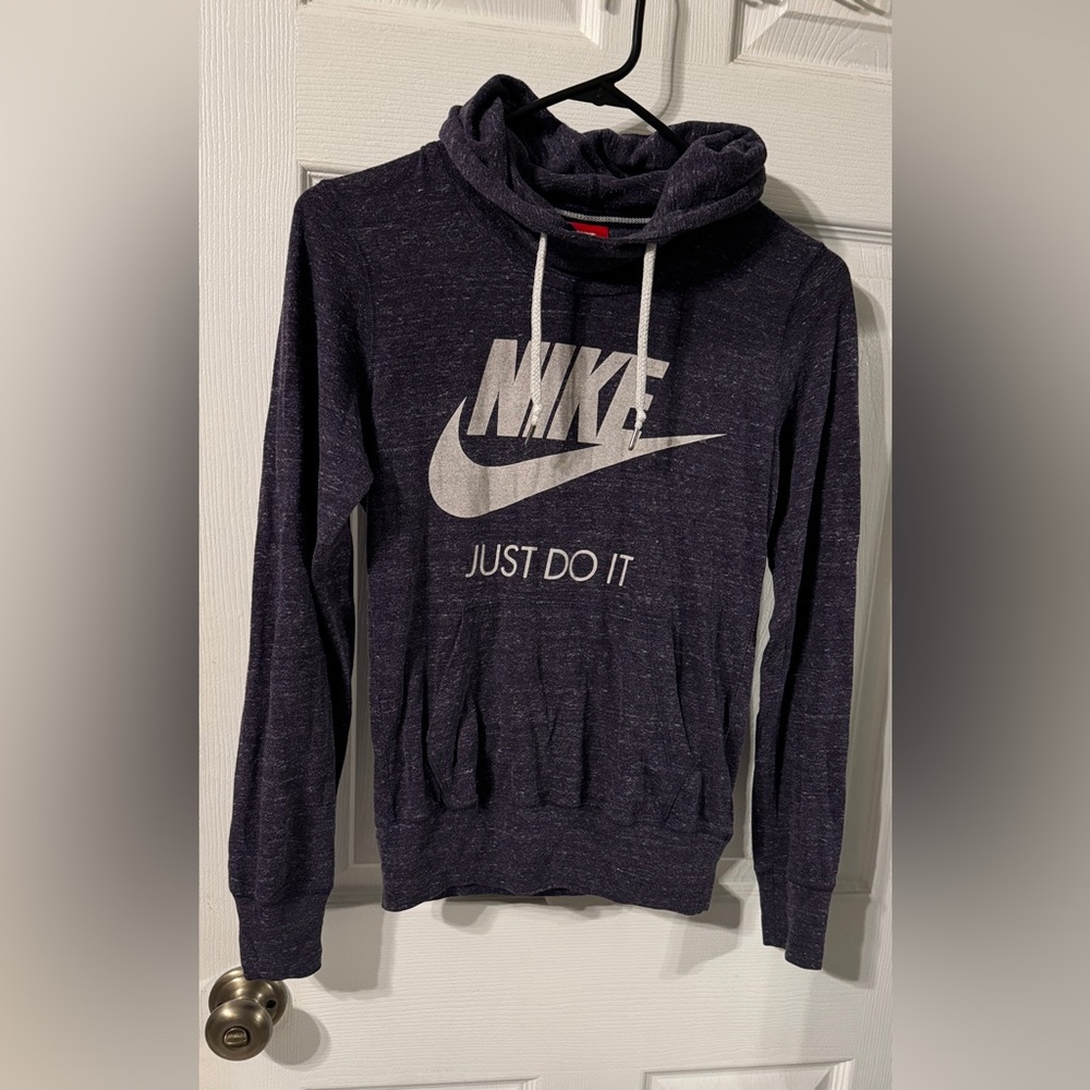 Nike Women’s Hooded Sweater